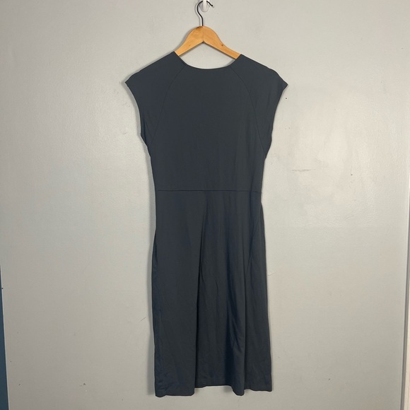 Patagonia Women's Cap Sleeve Bandha Twist Front Stretch Gray Midi Dress Medium M - Picture 4 of 6